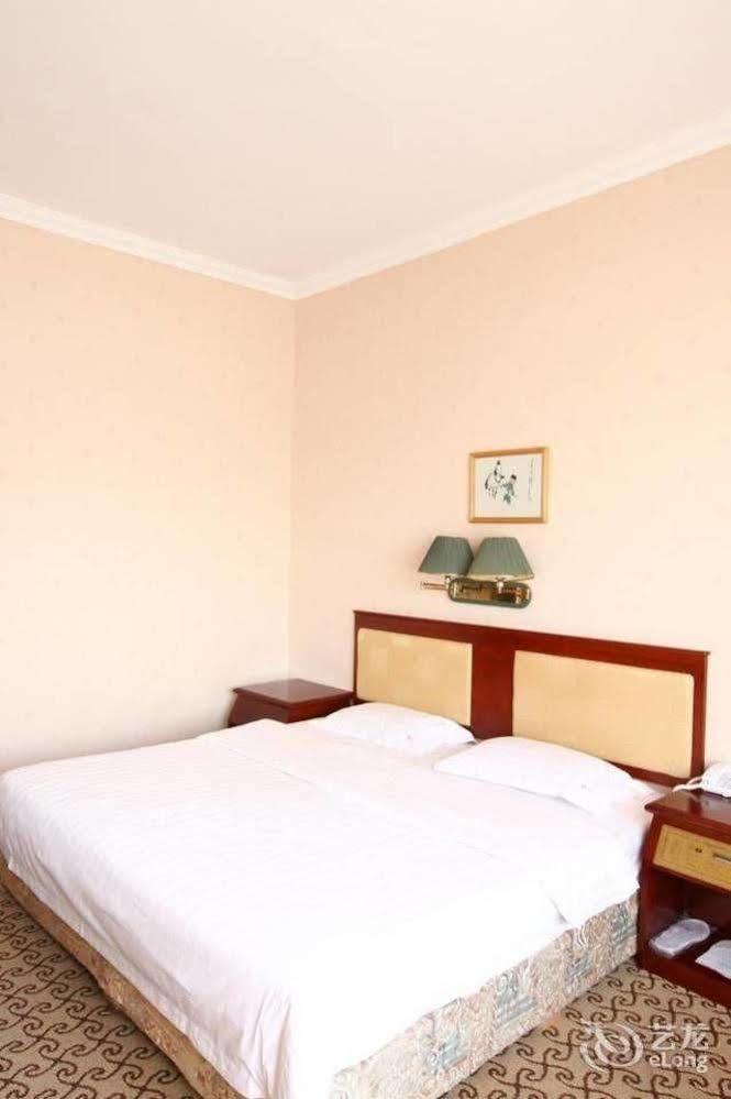 Hampton By Hilton Dalian Zhongshan Екстер'єр фото