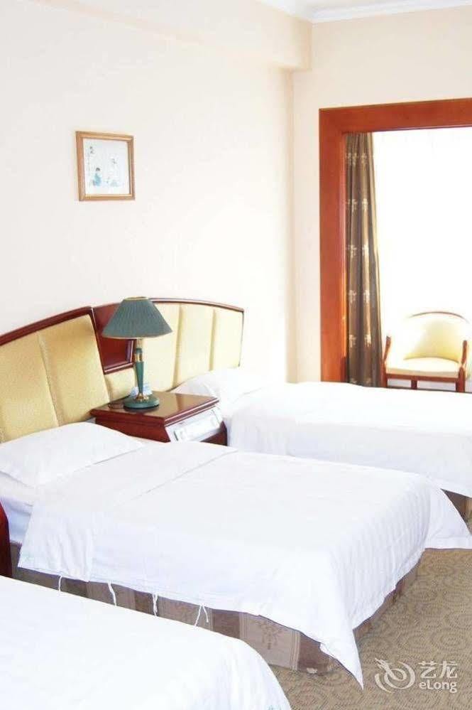 Hampton By Hilton Dalian Zhongshan Екстер'єр фото